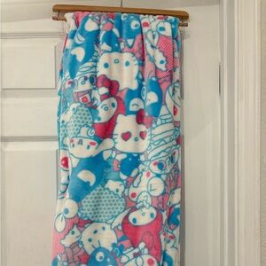 Hello kitty blanket
